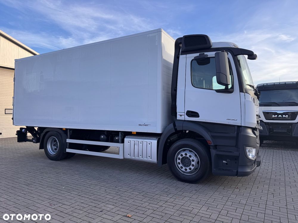 Mercedes-Benz Antos - 12