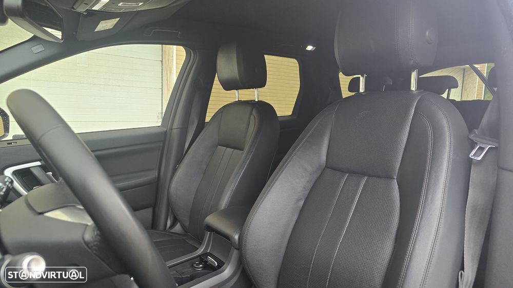 Land Rover Discovery Sport 2.0 eD4 HSE Luxury - 17