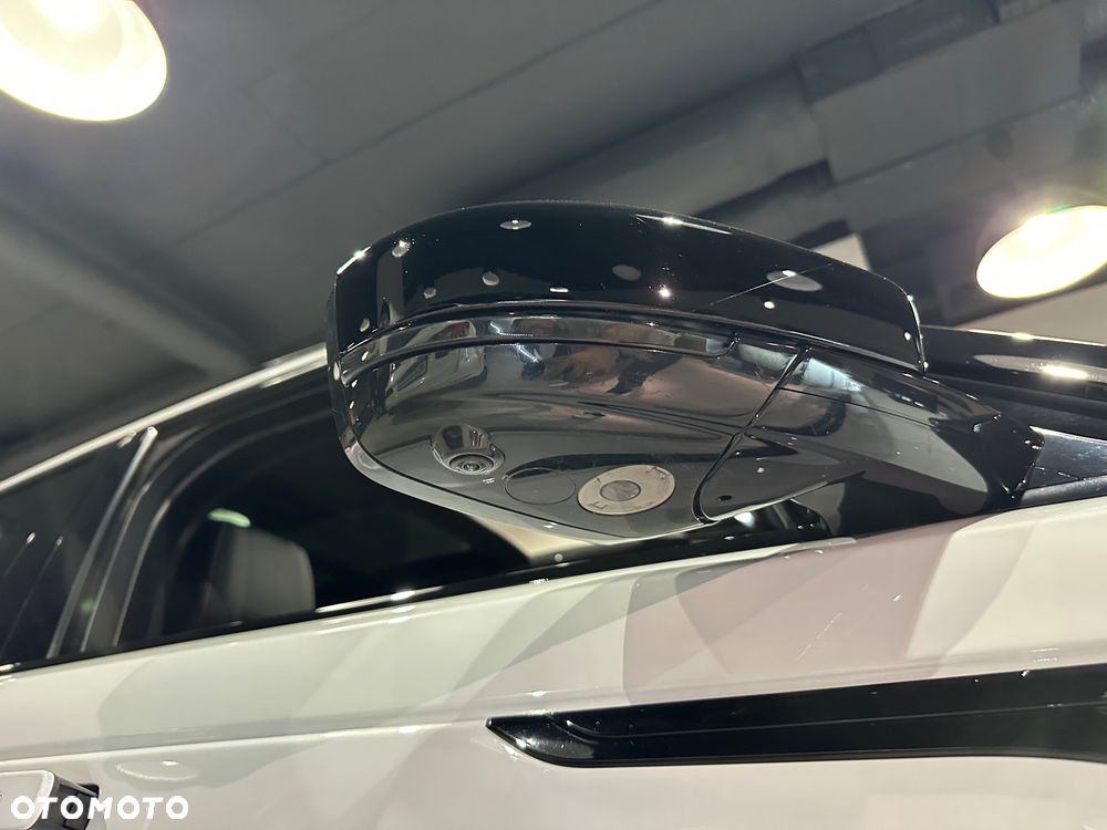 Land Rover Range Rover Velar 3.0 R-Dynamic - 33