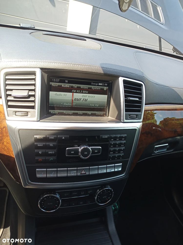 Mercedes-Benz ML - 18