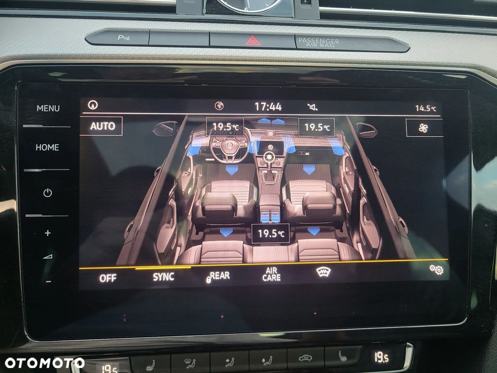 Volkswagen Passat - 29