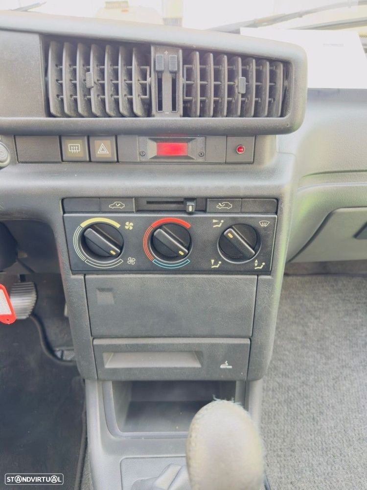 Peugeot 405 1.4 GR - 17