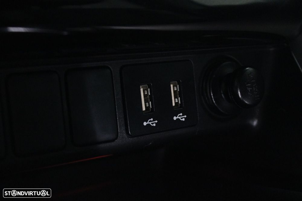 Mitsubishi Eclipse 2.4 PHEV eStyle — fotografia 25