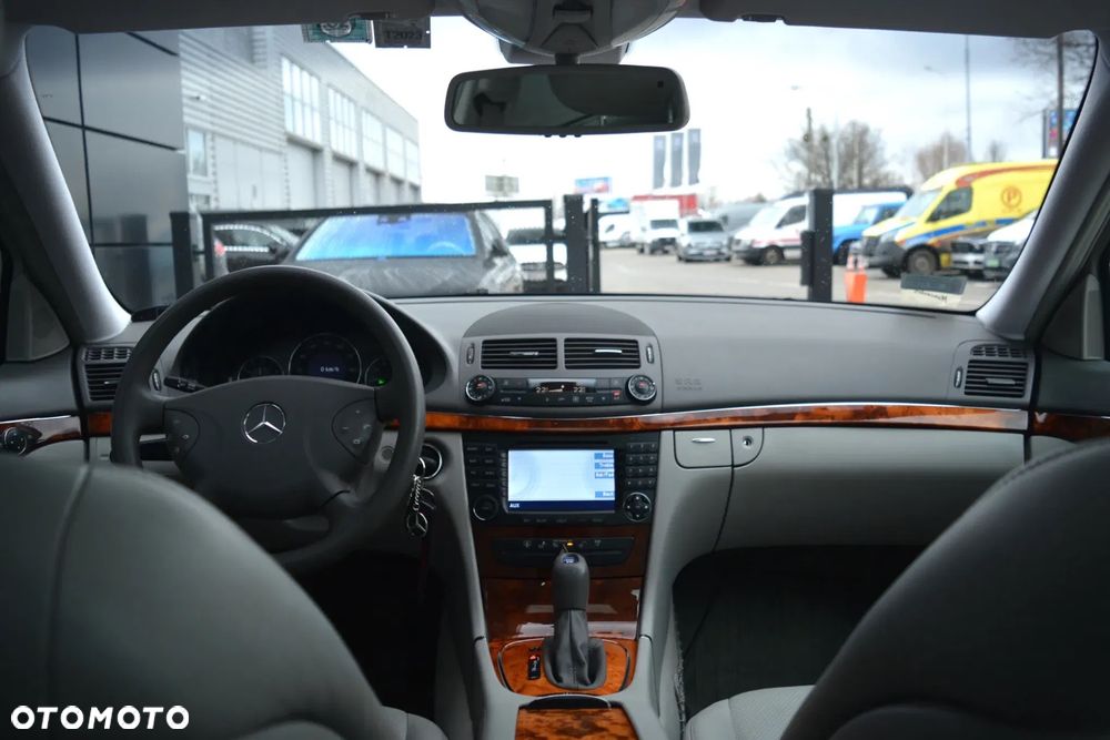 Mercedes-Benz Klasa E 500 Elegance - 16