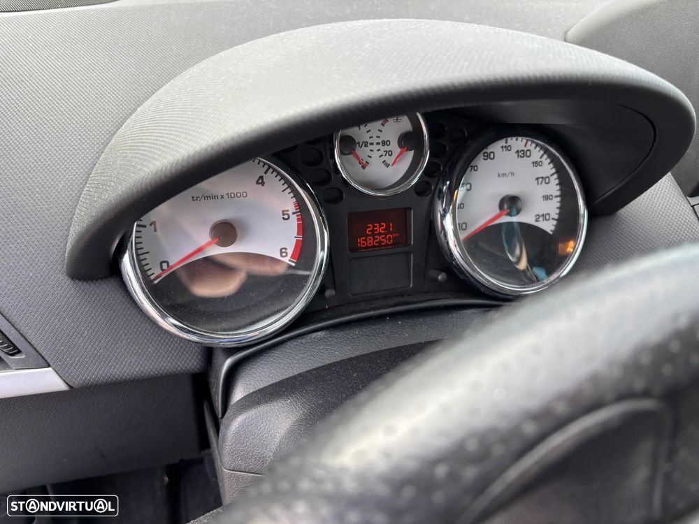 Peugeot 207 90 HDi FAP (Blue Lion) Premium - 6