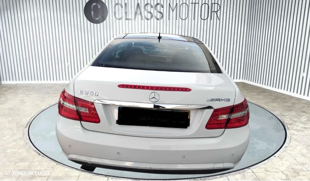 Mercedes-Benz E 250 CGi Avantgarde BlueEfficiency Auto - 3
