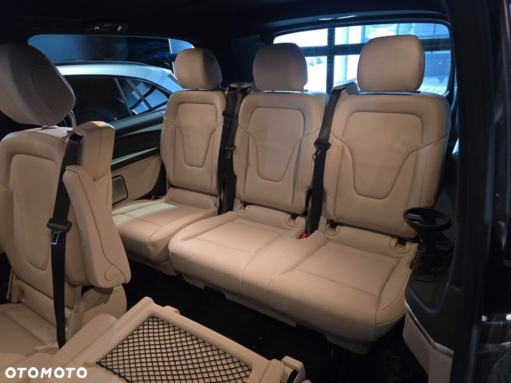 Mercedes-Benz Klasa V 300 d 4-Matic 9G-Tronic Exclusive (ekstra d³) - 9