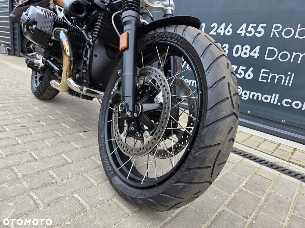 BMW R - 12