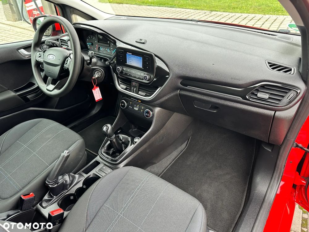 Ford Fiesta - 12