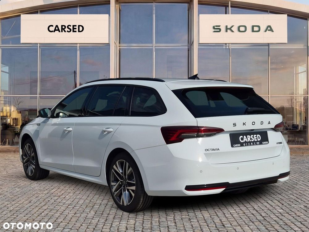 Skoda Octavia 1.5 TSI mHEV Sportline DSG - 4