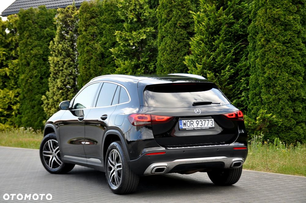 Mercedes-Benz GLA - 15