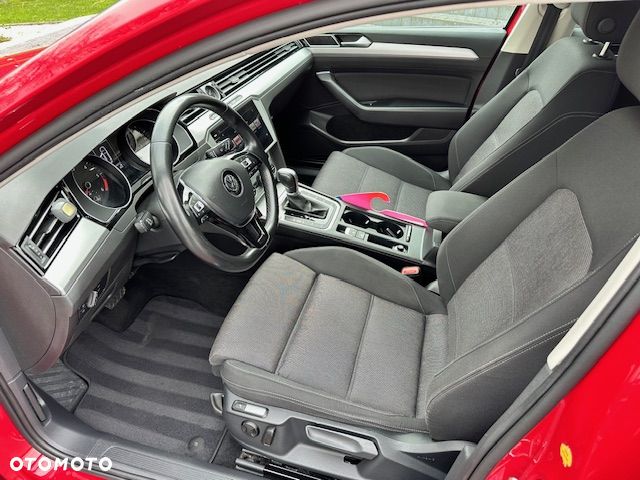Volkswagen Passat Variant 1.6 TDI SCR DSG Business - 12