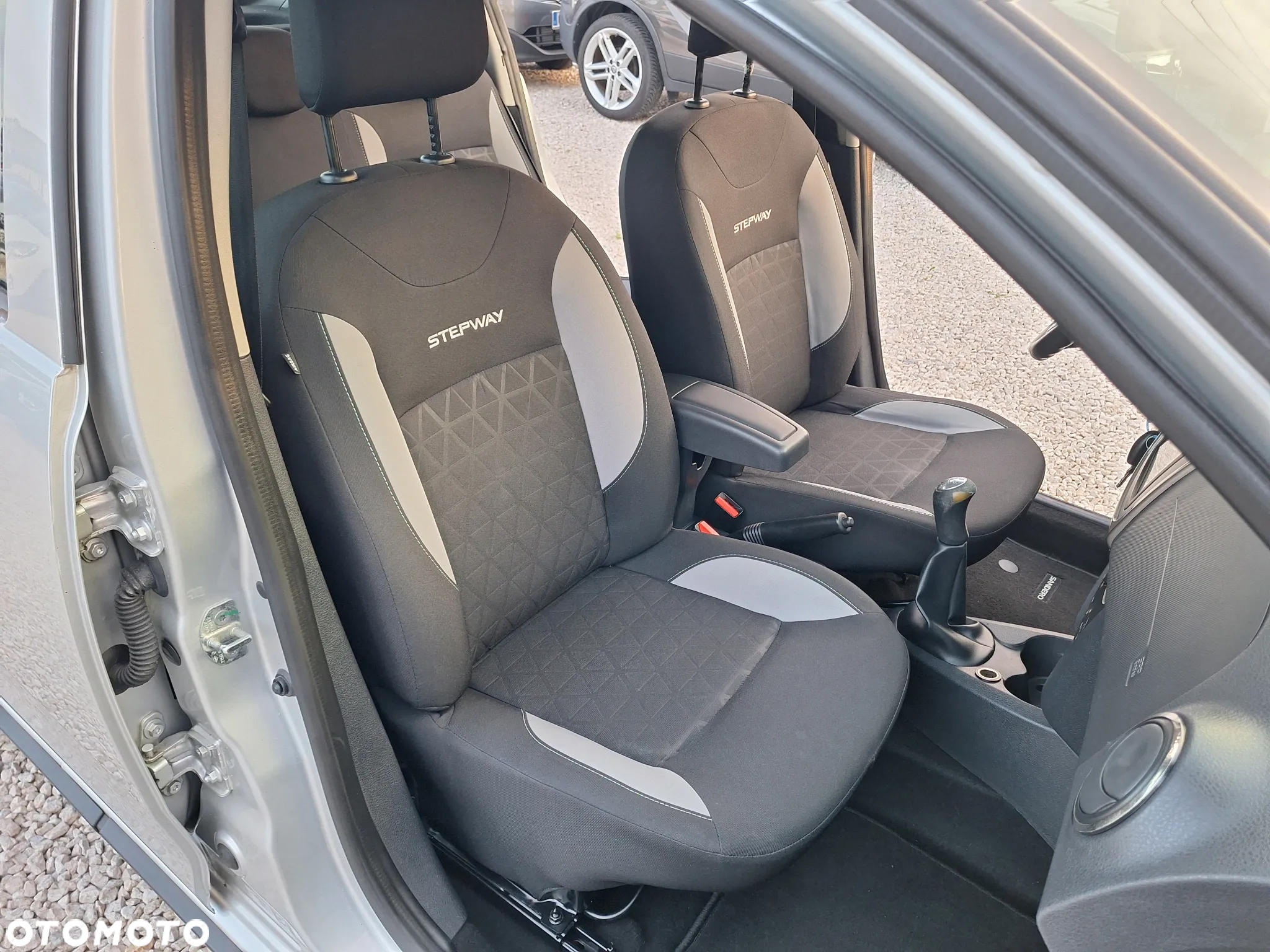 Dacia Sandero Stepway TCe 90 Ambiance - 26