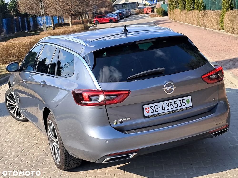 Opel Insignia 2.0 BiTurbo 4x4 Business Innovation - 8