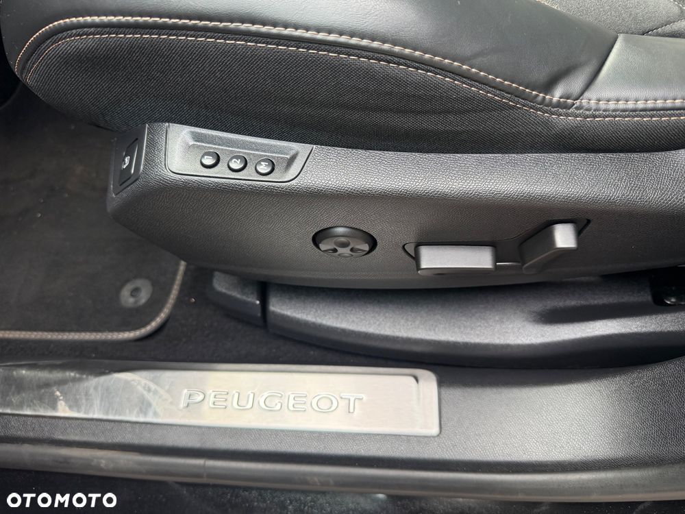 Peugeot 3008 BlueHDi 180 Stop & Start EAT8 GT - 11