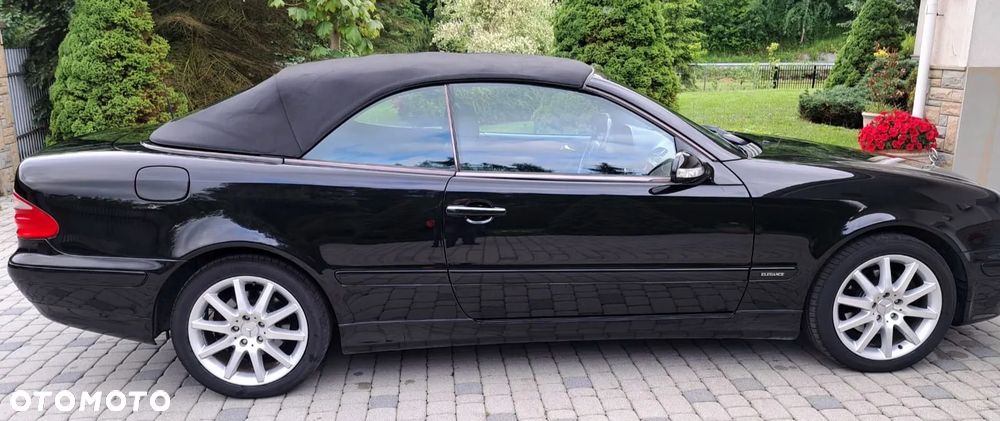 Mercedes-Benz CLK - 11