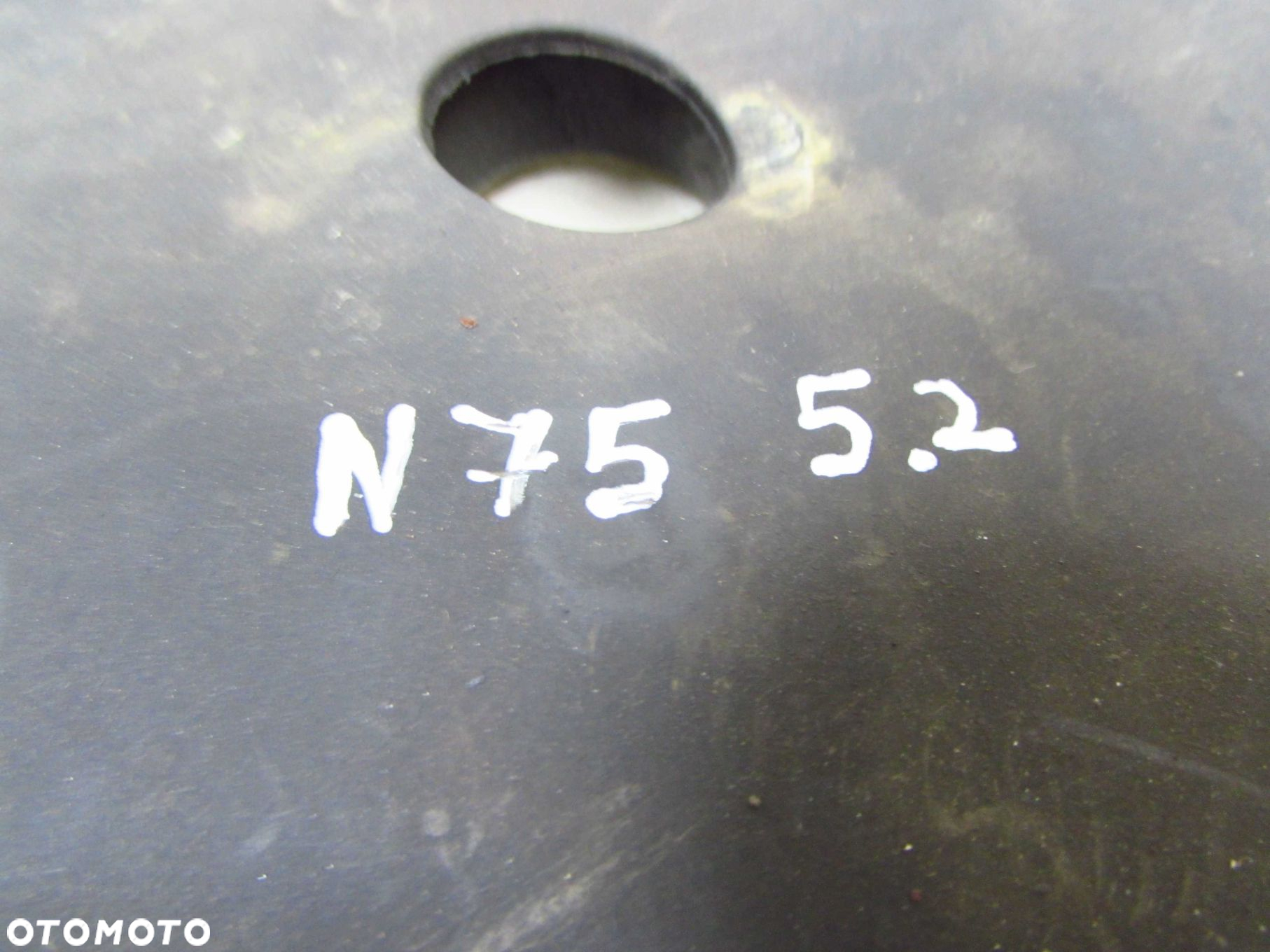 ISUZU NPR NQR NKR N75 5.2 D 4HK1 07- POKRYWA OSLONA WYGLUSZENIE SILNIKA GORNE - 7