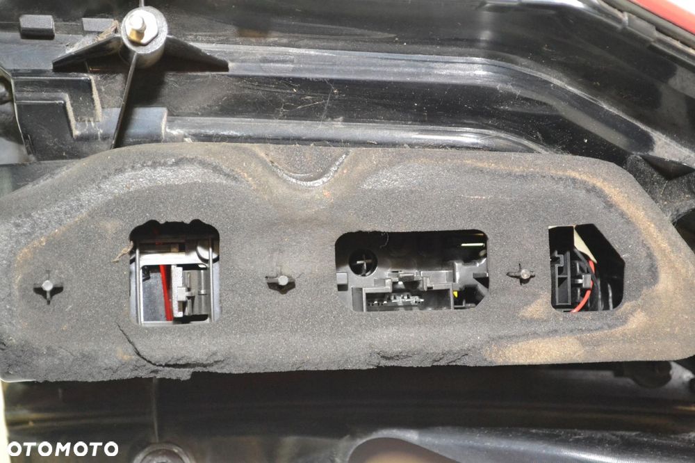 CITROEN C4 PICASSO LAMPA PRAWY TYŁ 00946602 - 7