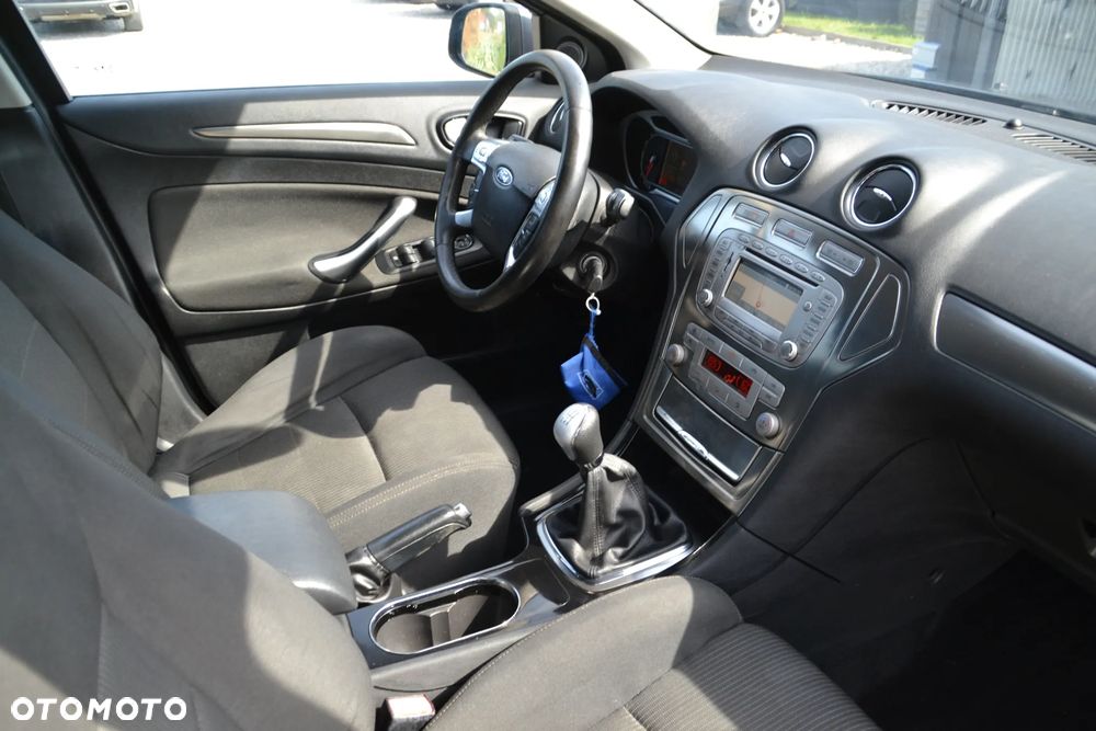 Ford Mondeo 2.0 Viva Titanium - 28