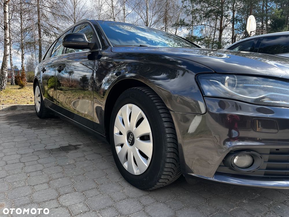 Audi A4 Avant - 6