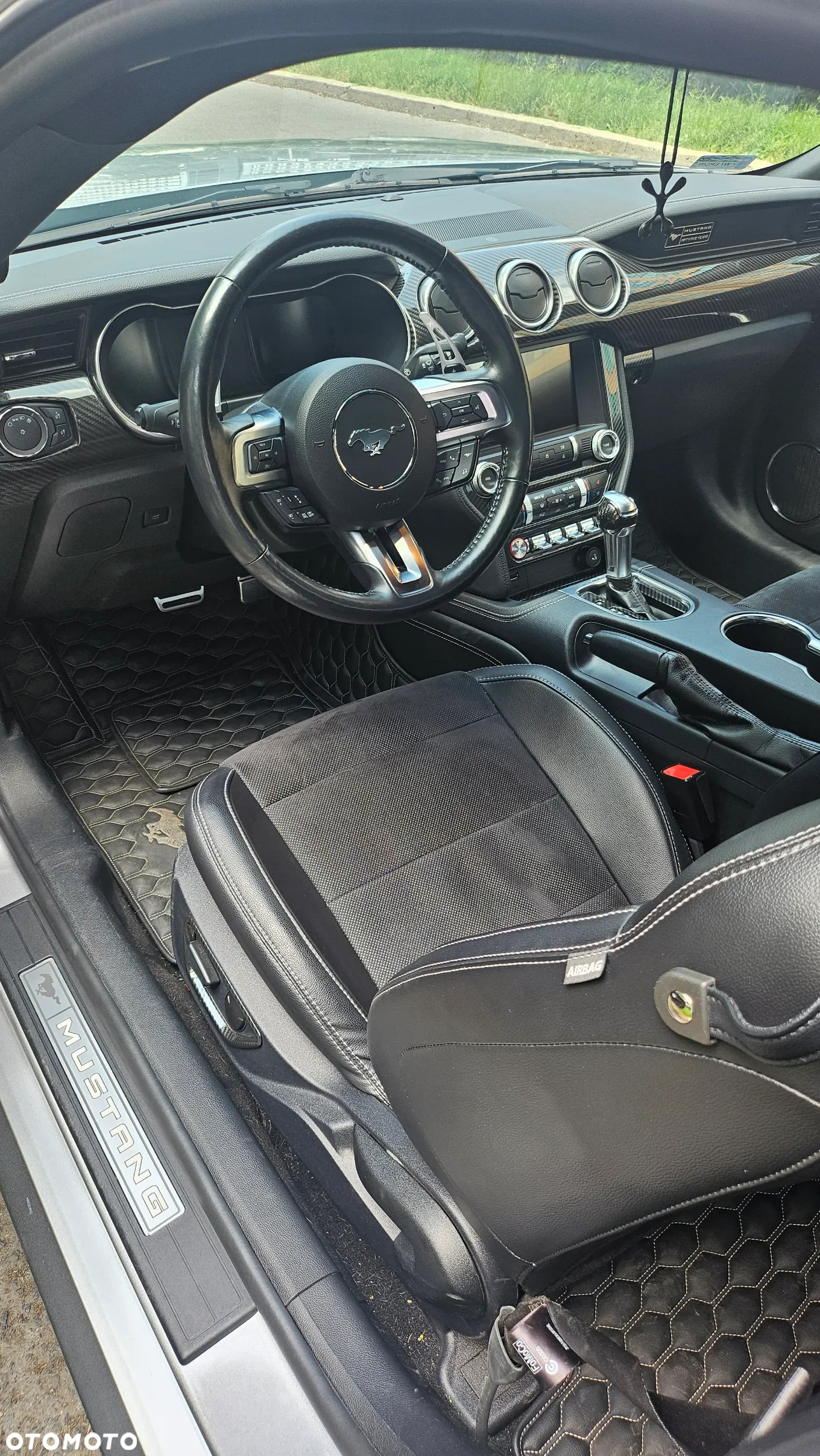 Ford Mustang 5.0 V8 GT - 16