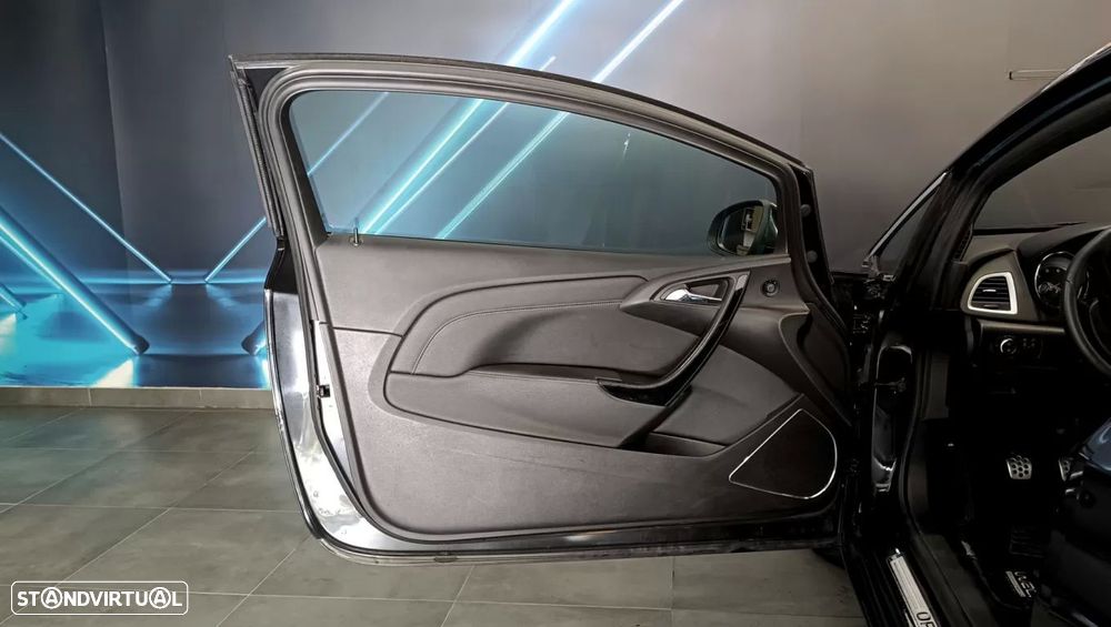 Opel Astra GTC 1.6 CDTi S/S - 21