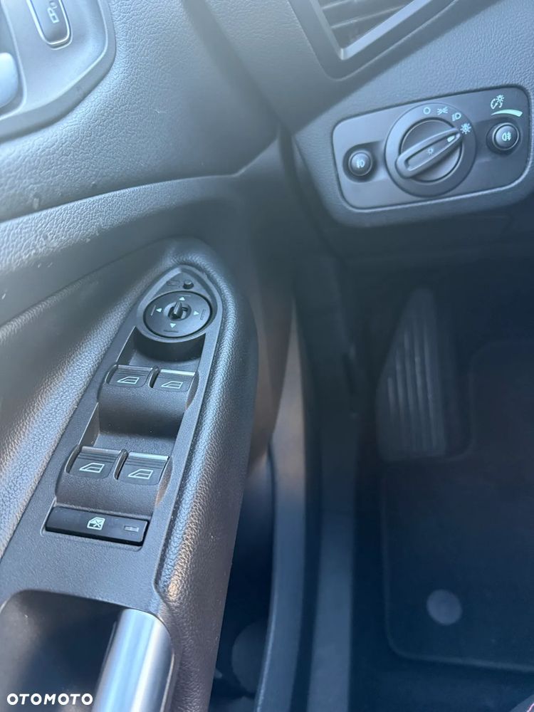 Ford Kuga 2.0 TDCi 4x4 ST-Line - 11