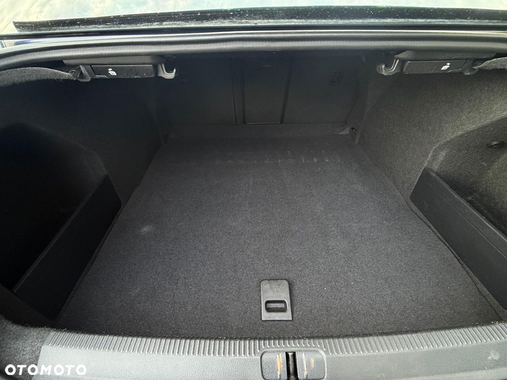 Volkswagen Passat 1.4 TSI Comfortline - 32