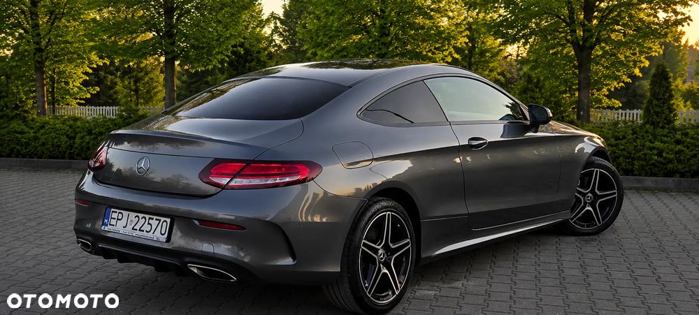 Mercedes-Benz Klasa C 180 AMG Line - 3