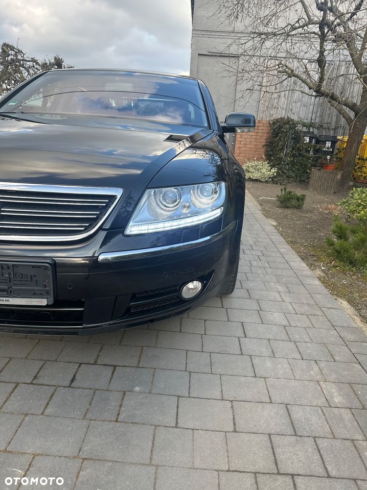 Volkswagen Phaeton - 36