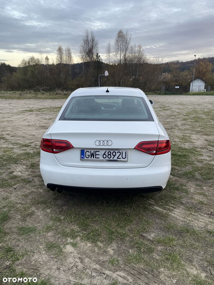 Audi A4 Limousine - 7