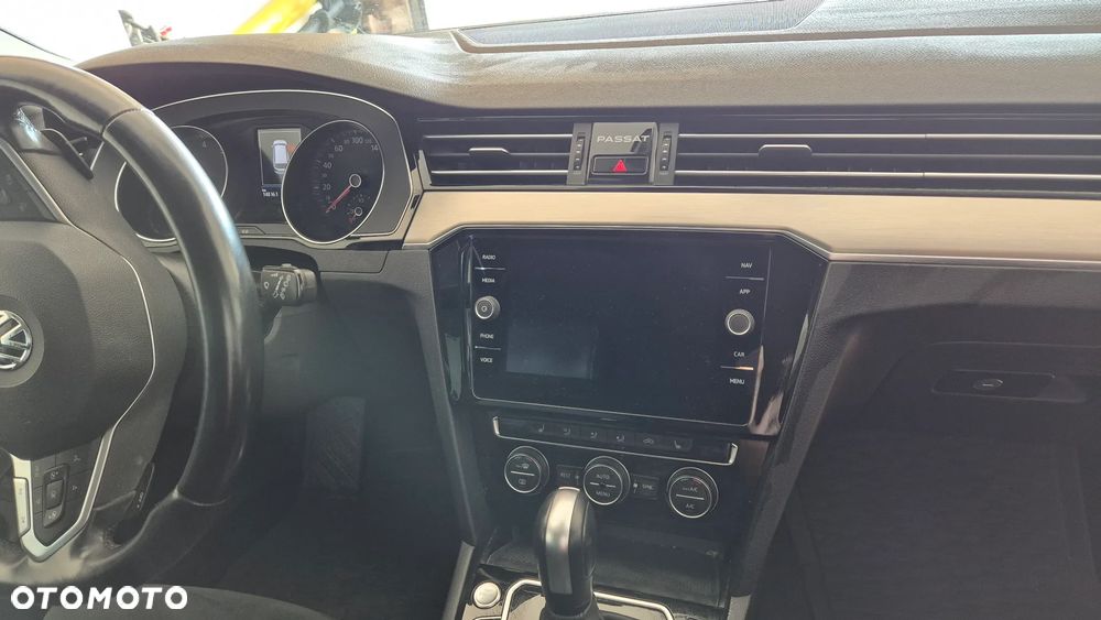 Volkswagen Passat 2.0 TSI Elegance DSG - 6