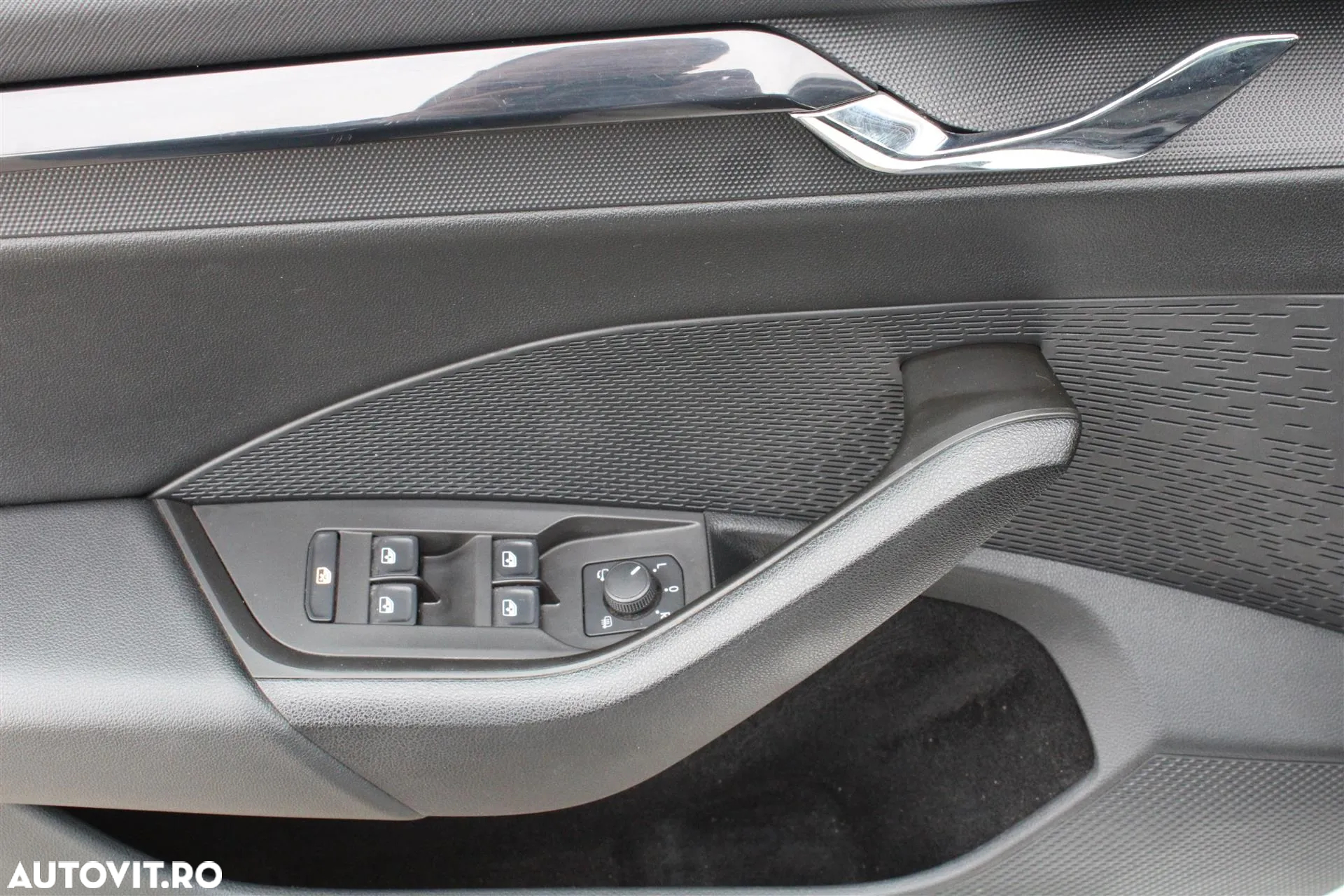 Skoda Octavia 2.0 TDI DSG Ambition - 9