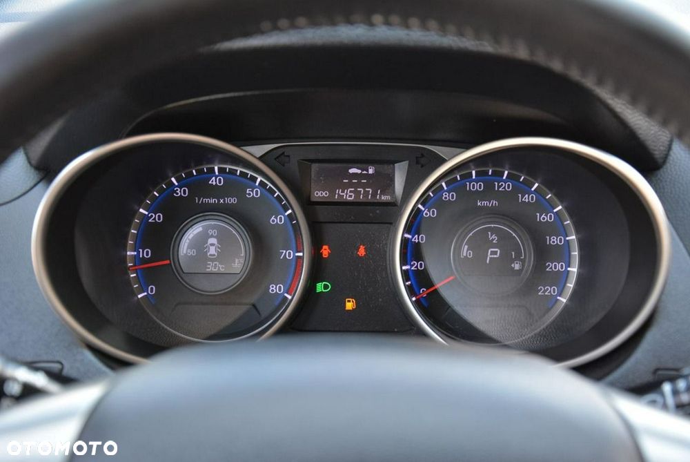 Hyundai ix35 2.0 4WD Automatik Premium - 24