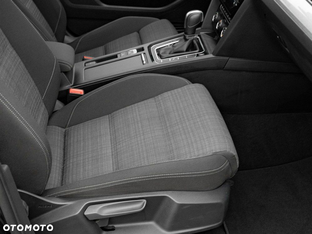 Volkswagen Passat 2.0 TDI EVO Business DSG - 31