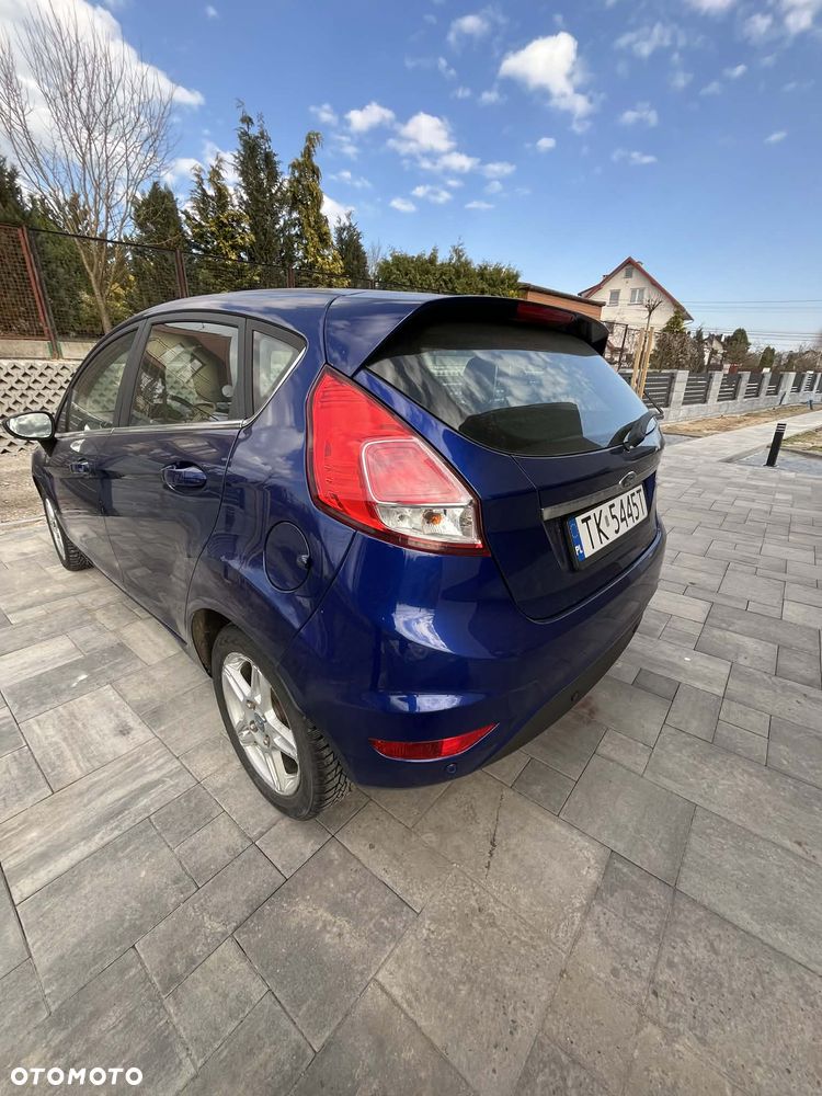 Ford Fiesta 1.5 TDCi Ambiente - 13