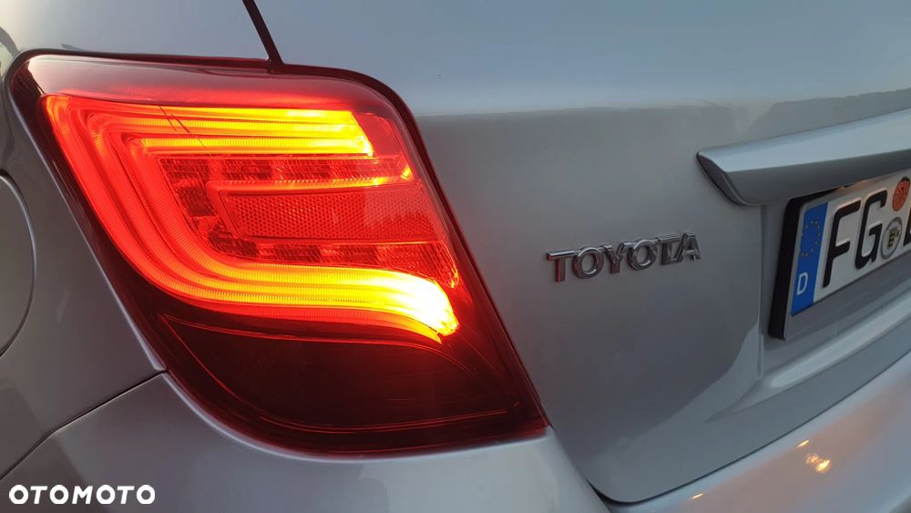 Toyota Yaris - 37