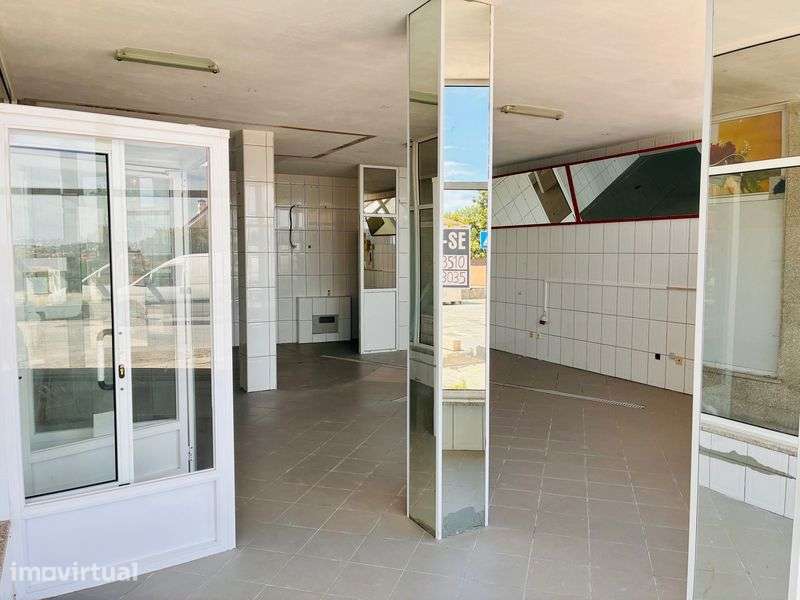 Loja Comercial no Edifício 2000 | Trancoso | 50-100m² - Grande imagem: 2/8