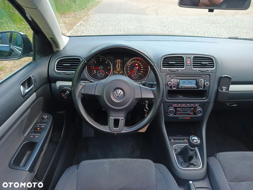 Volkswagen Golf 2.0 TDI DPF Highline - 9