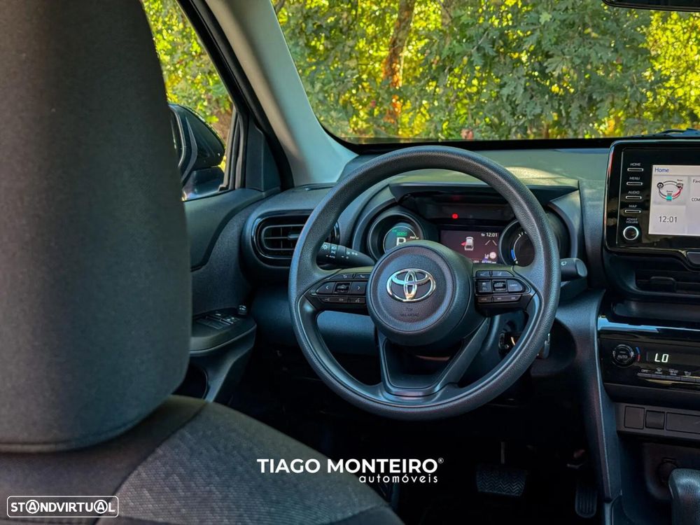 Toyota Yaris Cross 1.5 Hybrid Comfort Plus - 32