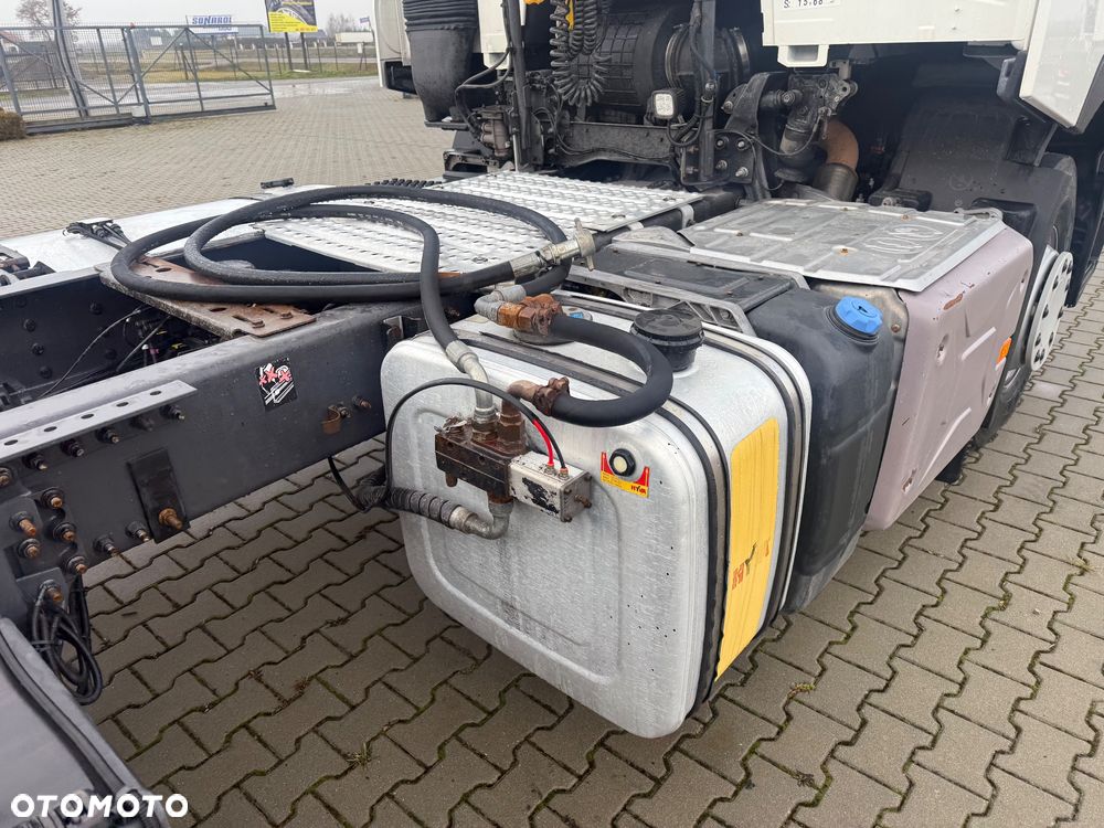 Renault T440 / 13L / HYDRAULIKA 2 OBWODY / 2 ŁÓŻKA / SPROWADZONA / STAN BDB / / / - 17