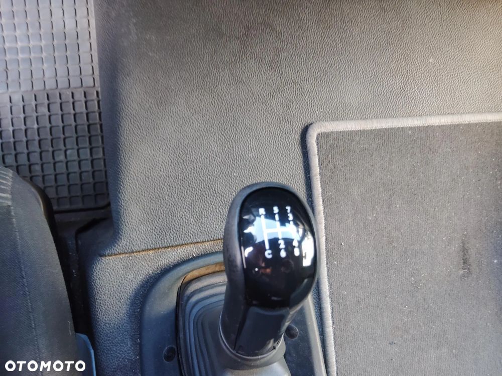 MAN TGL 12.240 4X2 - 8