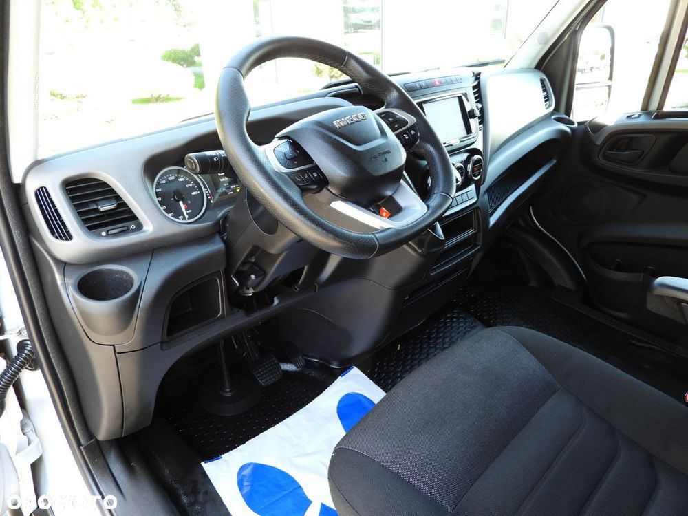 Iveco DAILY 35S18 PLANDEKA 8 PALET WEBASTO TEMPOMAT NAWIGACJA LEDY AUTOMAT HI-MATIC KLIMATYZACJA  180KM - 3