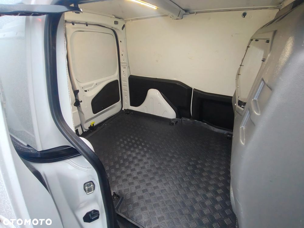 Peugeot Partner - 37