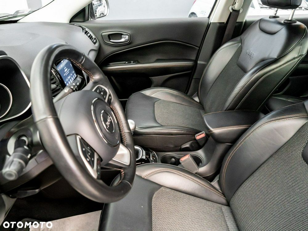 Jeep Compass 1.4 TMair Limited FWD S&S - 27