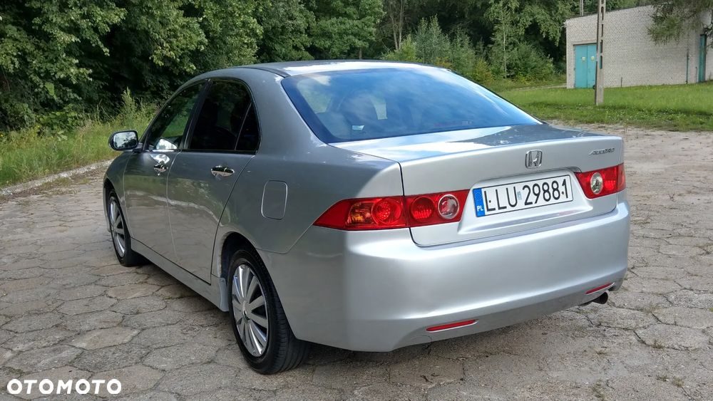 Honda Accord 2.0 Executive - 4