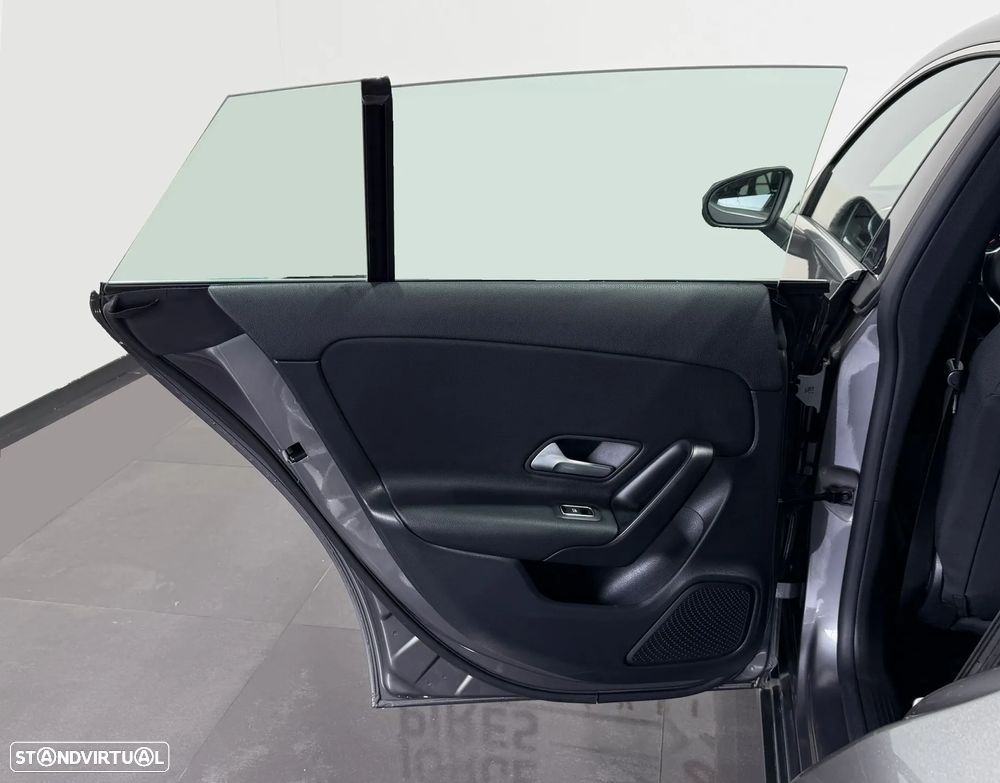 Mercedes-Benz CLA 200 d Shooting Brake Progressive Aut. - 40