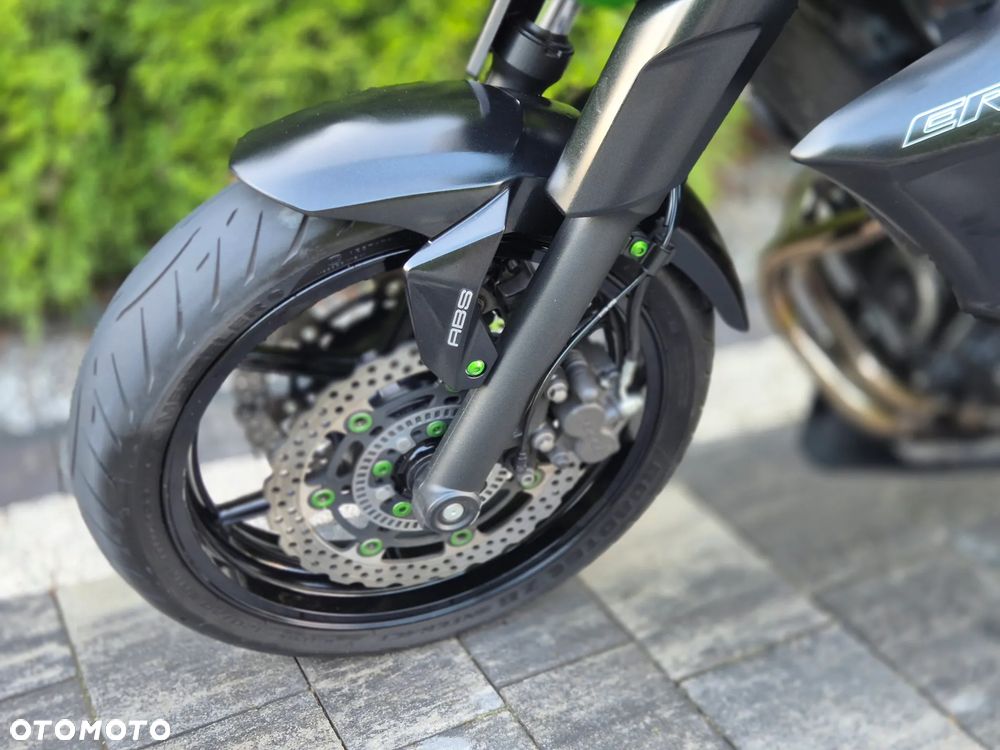 Kawasaki ER - 15