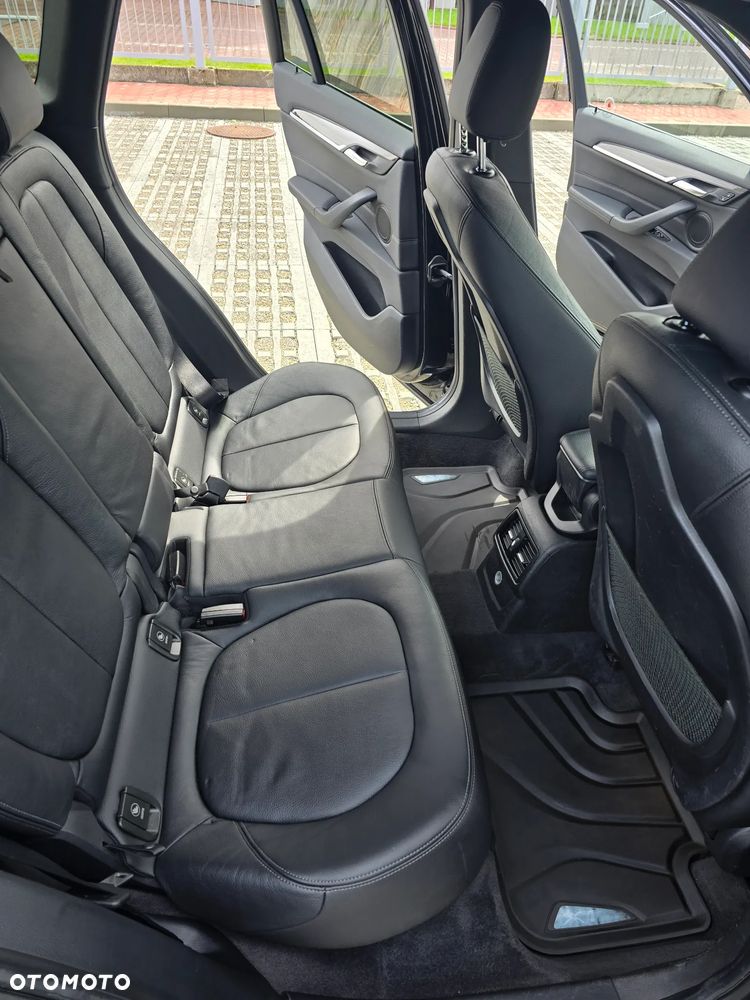 BMW X1 xDrive25i Sport Line sport - 5
