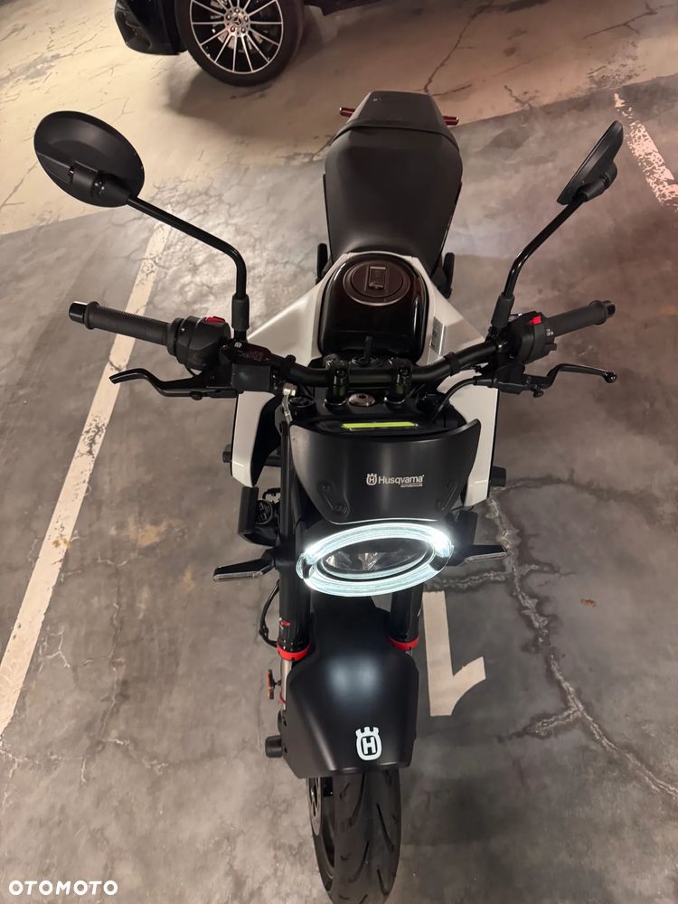 Husqvarna Vitpilen - 2